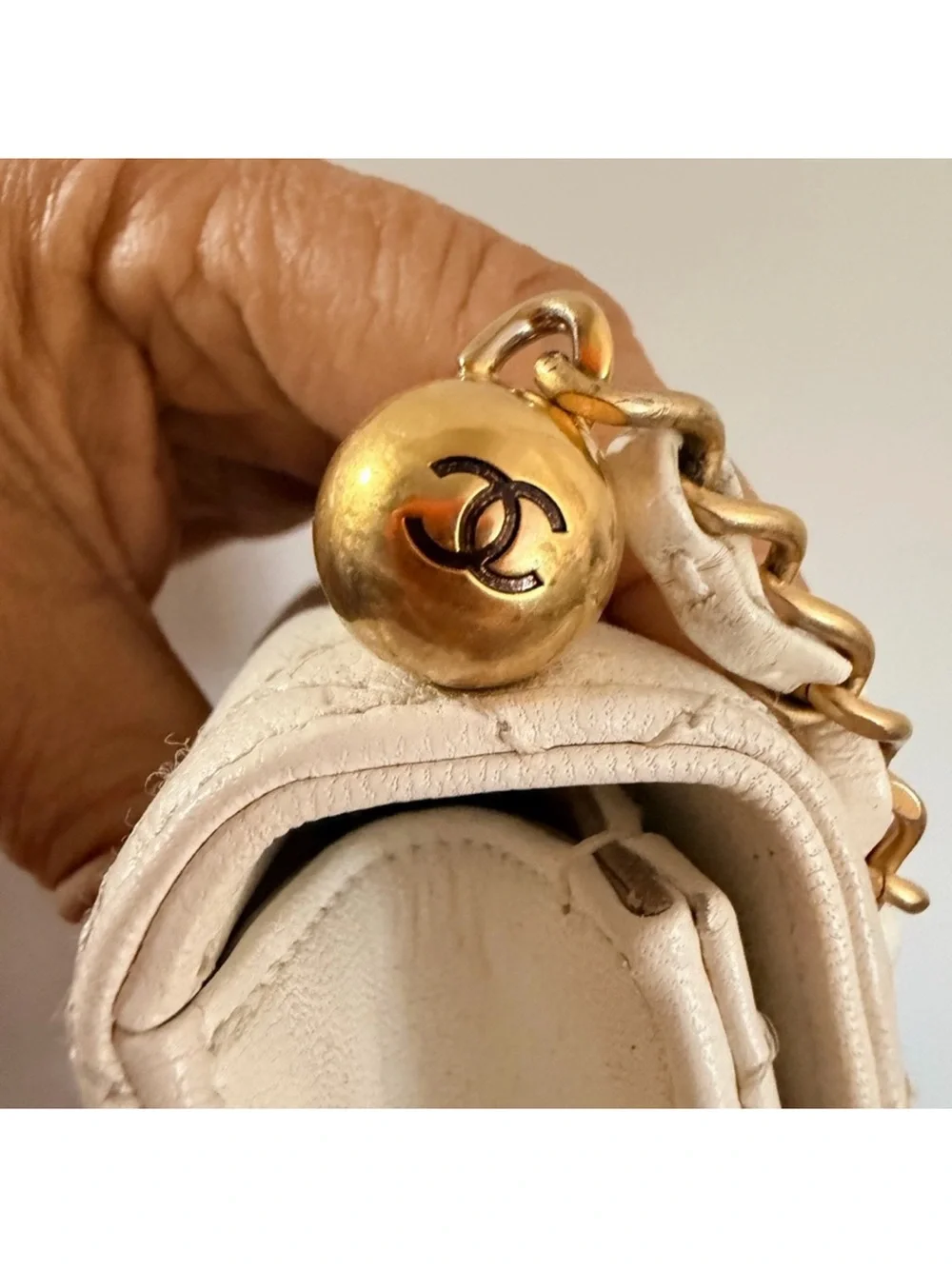 CHANEL White Quilted Leather Crossbody with Gold Chain Accent